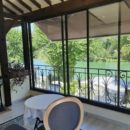 Logis - & Restaurant Le Gonfalon Hotel 3*