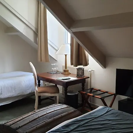 酒店 Logis - & Restaurant Le Gonfalon Germigny-l'Eveque
