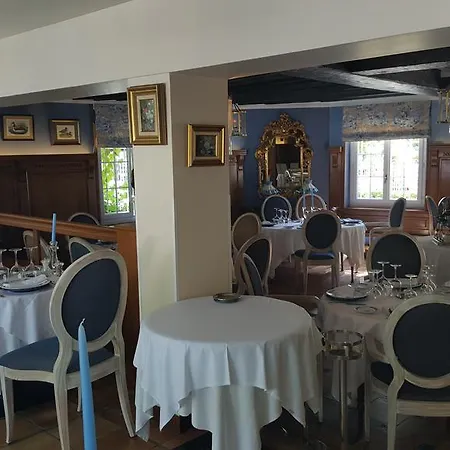Logis - & Restaurant Le Gonfalon فندق Germigny-l'Eveque