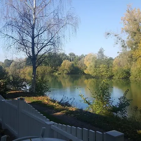 Logis - & Restaurant Le Gonfalon 3* Germigny-l'Eveque