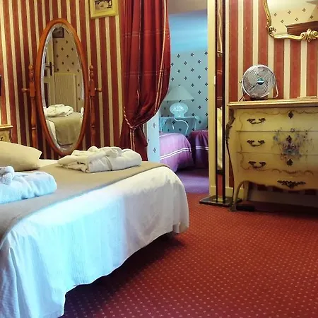 Hotel Logis - & Restaurant Le Gonfalon Germigny-l'Eveque