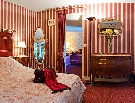 فندق Logis - & Restaurant Le Gonfalon Germigny-l'Eveque